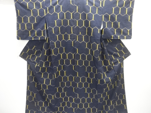 JAPANESE KIMONO / TSUMUGI / UNUSED / WOVEN KIKKO PATTERN